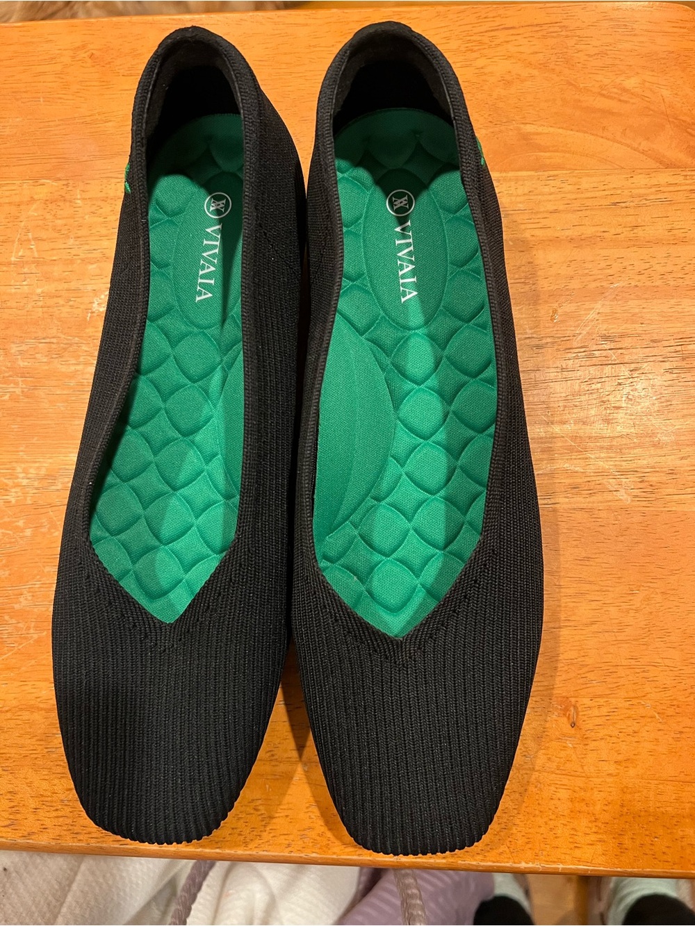 Vivaia Black Knit Ballet Flats with Green Cushioned Insole